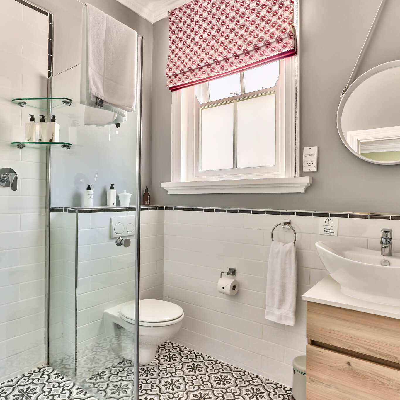 Small top Paterson Room image